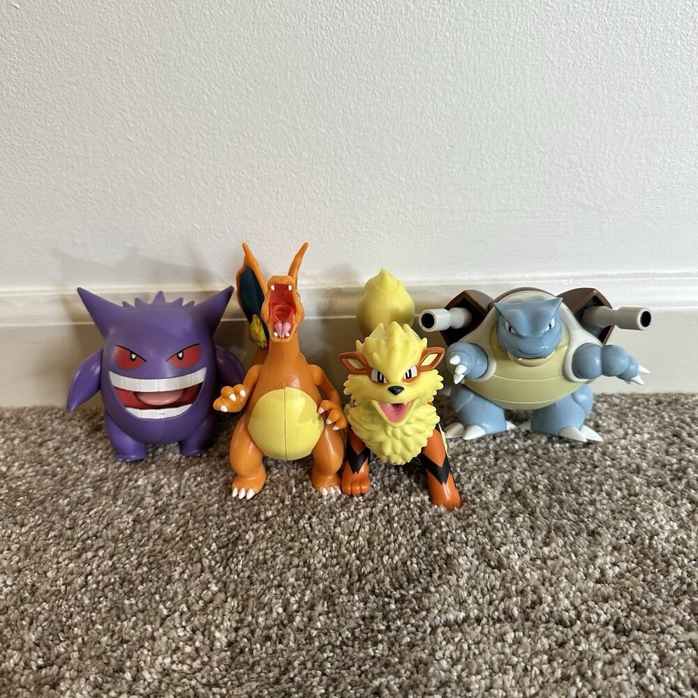 Wicked Cool Toys Pokémon Figure Set Blastoise Charizard Arcanine Gengar Lot 4